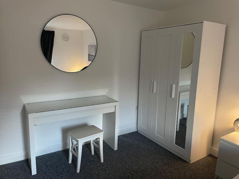 Flamingo Apartments Woolwich Free Parking And Wi-Fi London Exterior foto